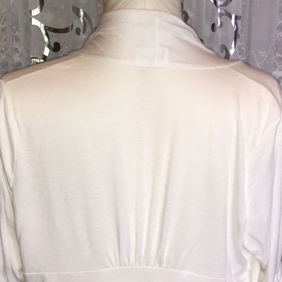 Lightweight jacket 🥂 - Picture 4 of 5